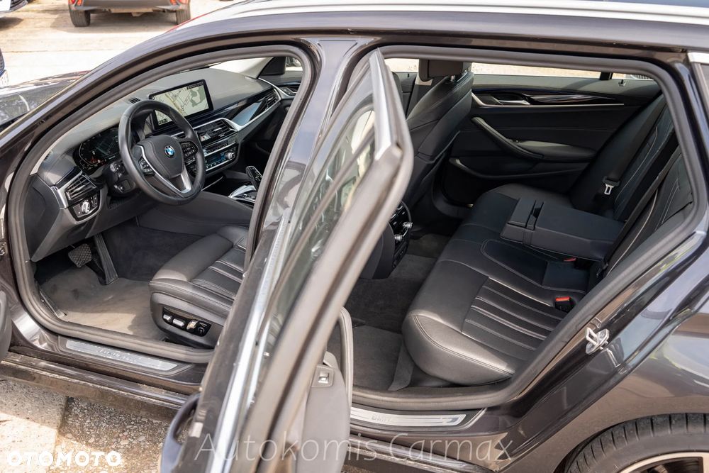 BMW Seria 5 530i xDrive Luxury Line - 12