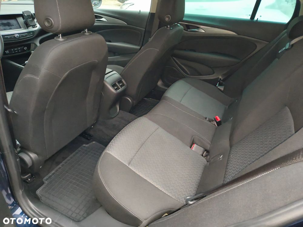 Opel Insignia 1.5 T Enjoy S&S - 10