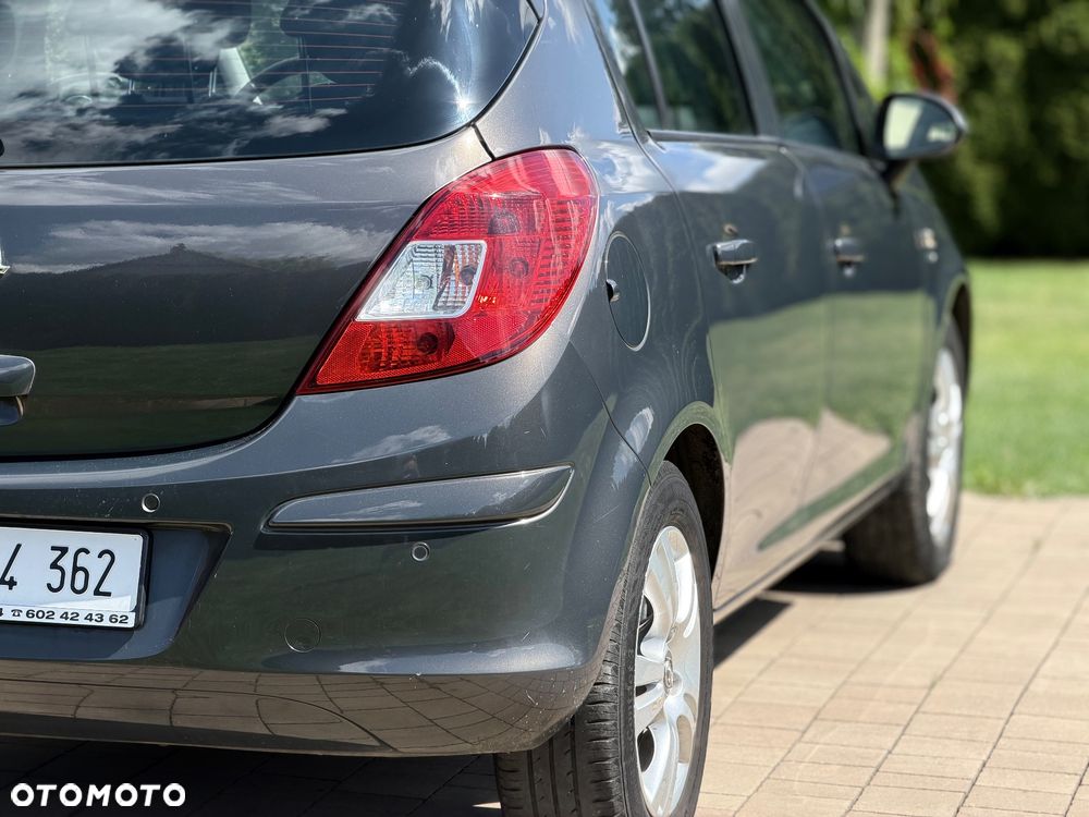 Opel Corsa 1.4 16V Energy - 24