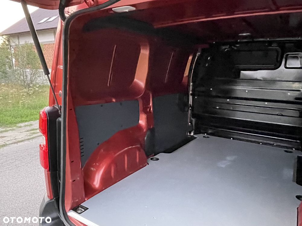 Opel Vivaro - 31