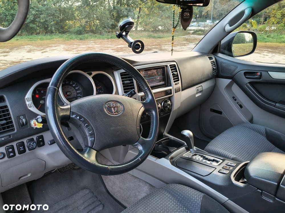 Toyota 4-Runner - 12