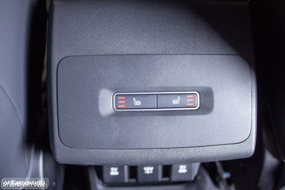 Jaguar I-Pace ver-ev400-r--dynamic-hse-awd - 17