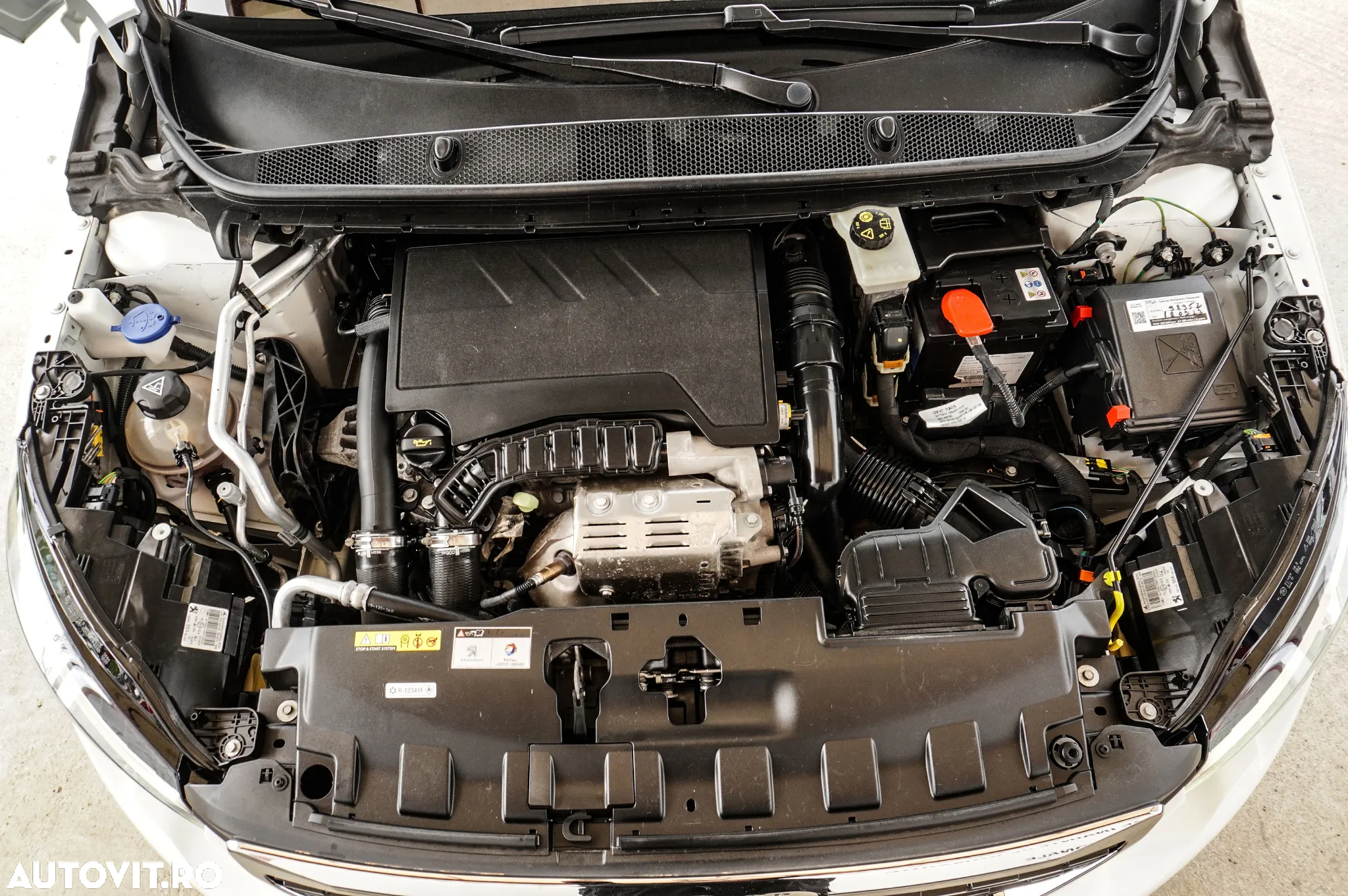 Peugeot 308 1.2 L PureTech Turbo S&S Active - 35