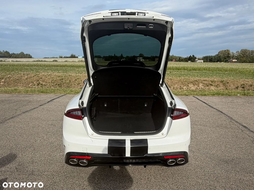 Kia Stinger 2.0 T-GDI GT Line - 17