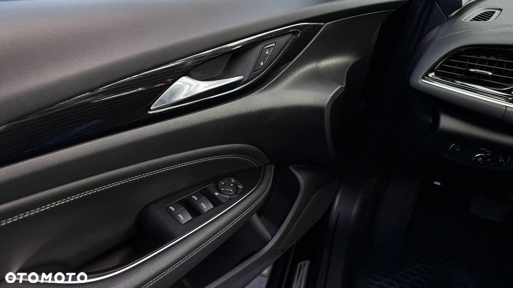 Opel Insignia 1.5 T GPF Exclusive S&S - 9