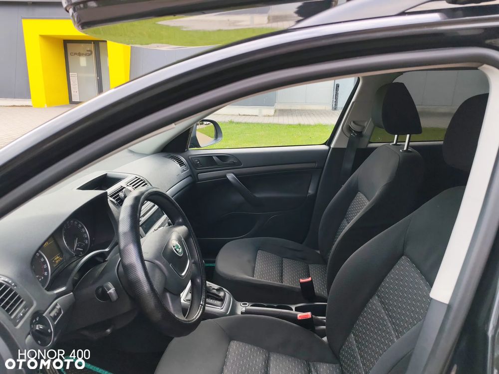 Skoda Octavia 1.9 TDI Ambiente DSG - 6