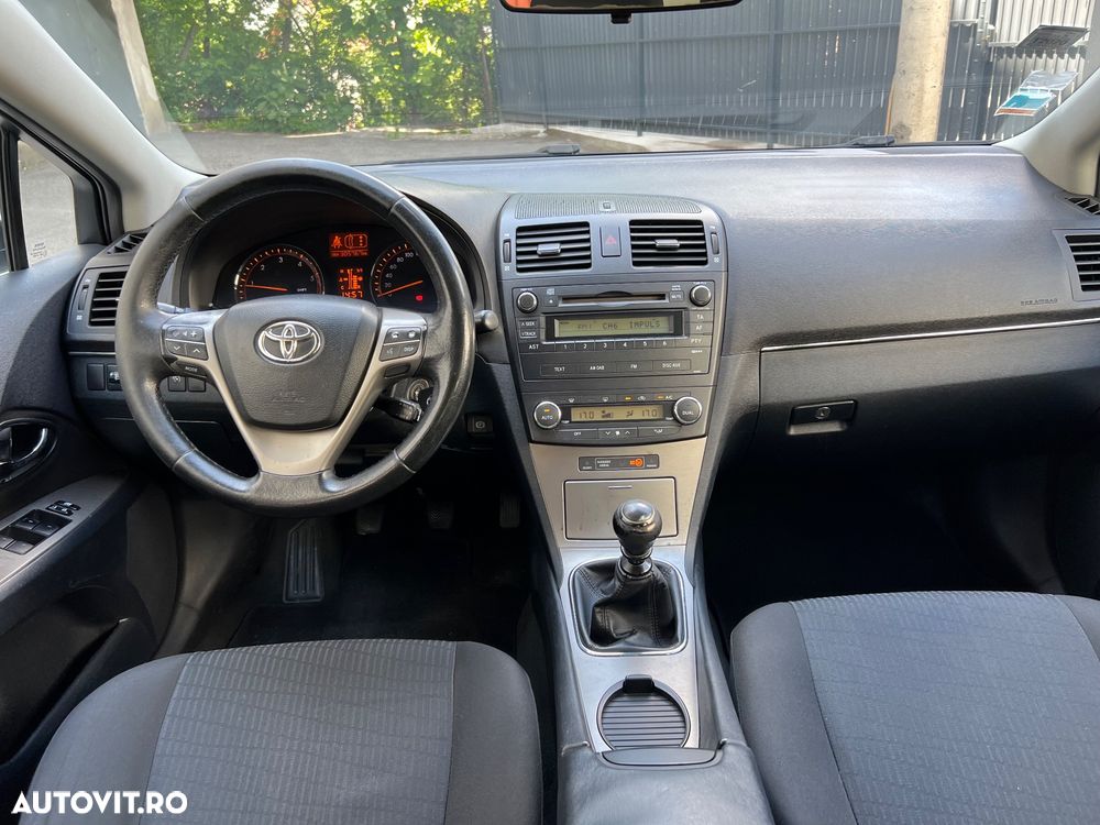 Toyota Avensis - 6