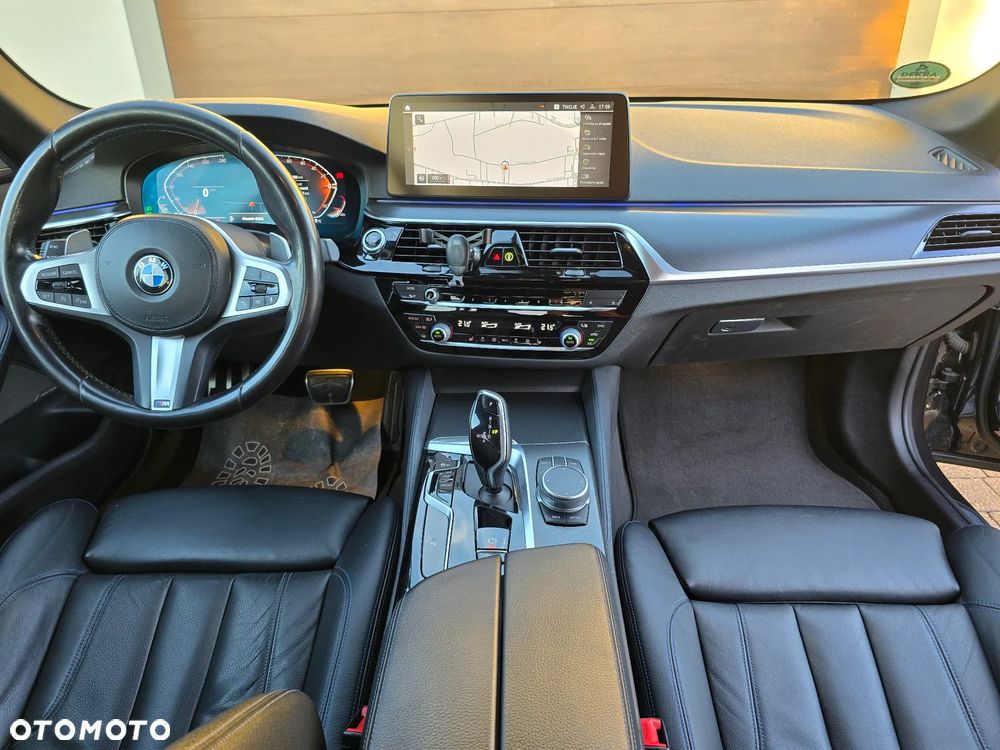 BMW Seria 5 530d xDrive - 26