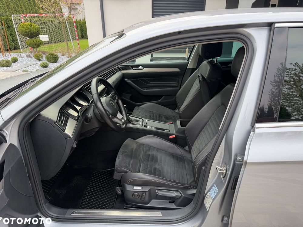Volkswagen Passat 1.5 TSI EVO Elegance - 23