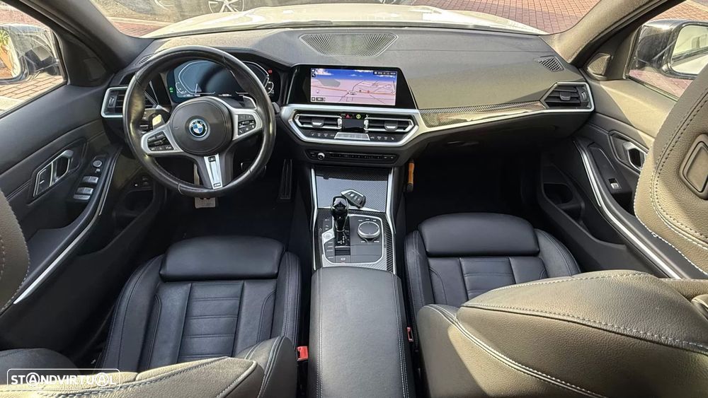 BMW 330 e Pack Desportivo M Auto - 17