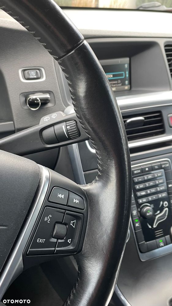 Volvo V60 D2 Geartronic Powershift Kinetic - 23