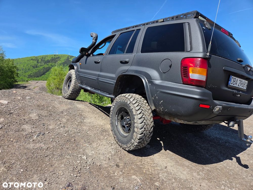 Jeep Grand Cherokee - 4