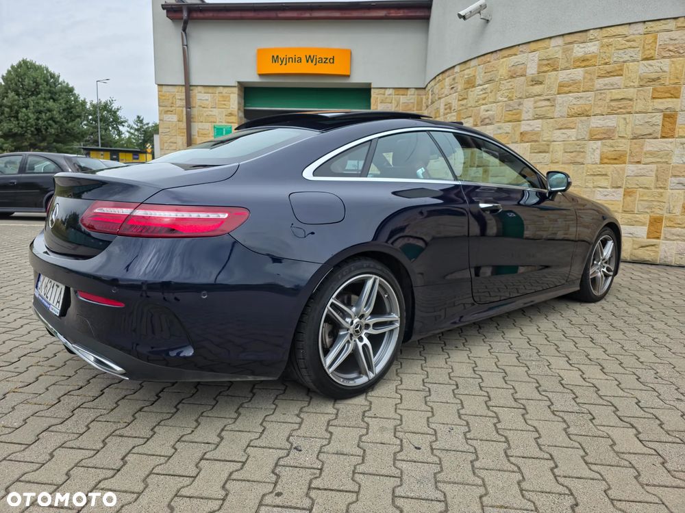 Mercedes-Benz Klasa E 220 d 4-Matic 9G-TRONIC - 14