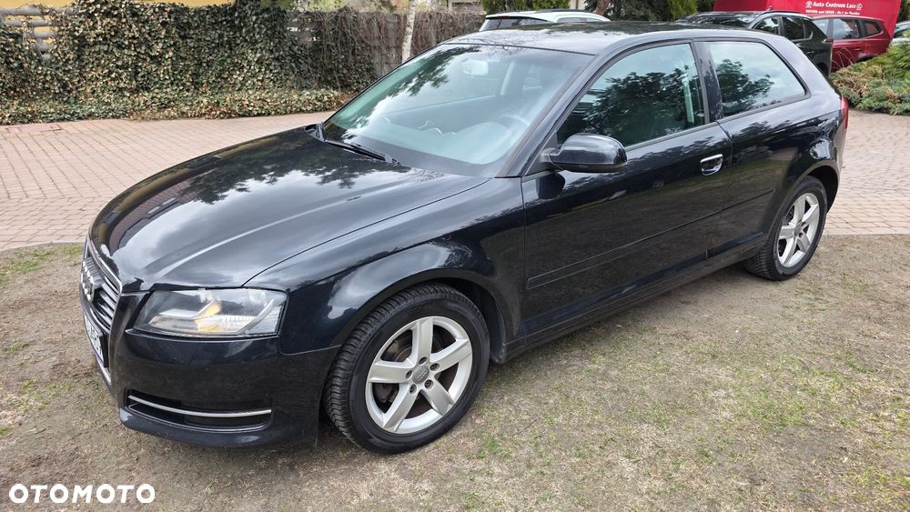 Audi A3 3-drzwiowe 1.6 TDI DPF Attraction - 9