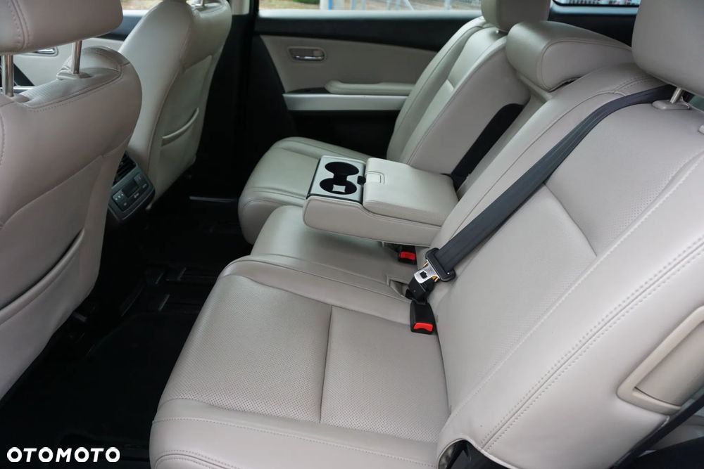 Mazda CX-9 3.7 V6 - 9