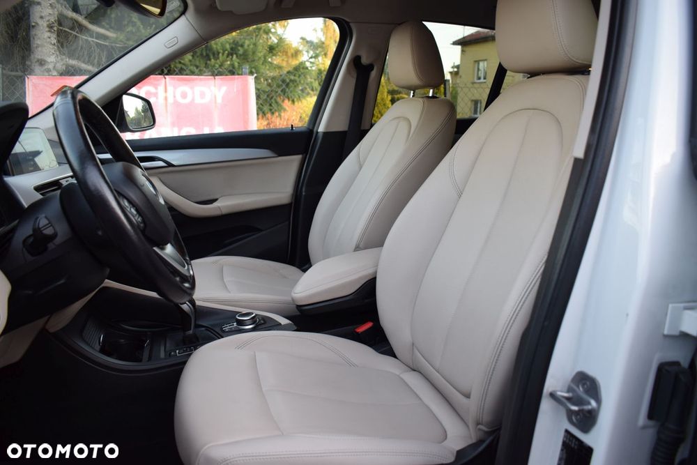 BMW X1 xDrive18d - 9