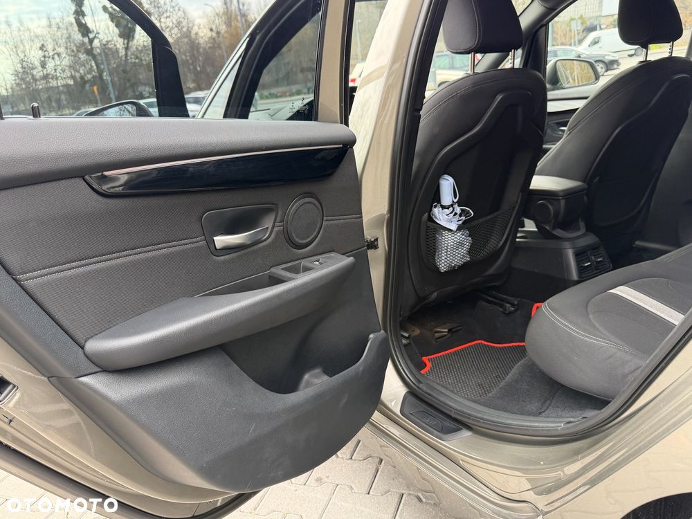 BMW Seria 2 218d xDrive Sport Line - 14