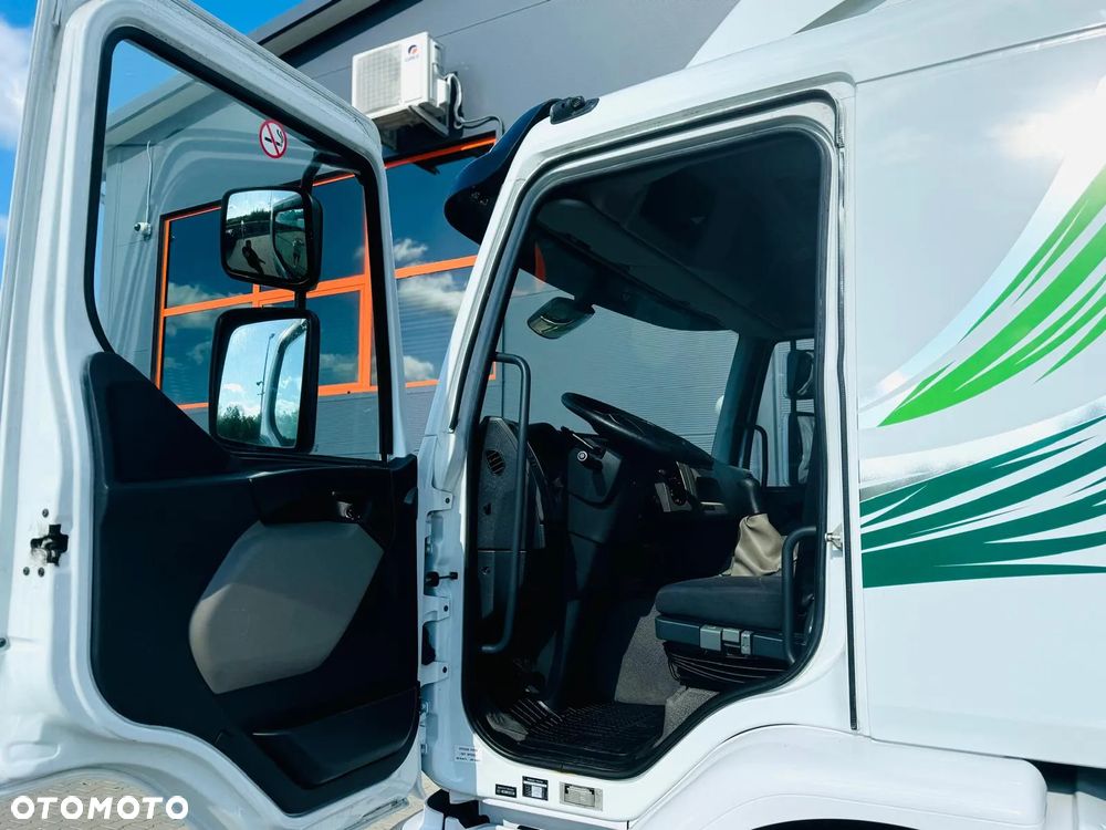 Renault Renault Renault Premium 18.270 DXI E5 / kontener z winda / org. 187000km !!! / sypialka / na podz. Volvo - 22