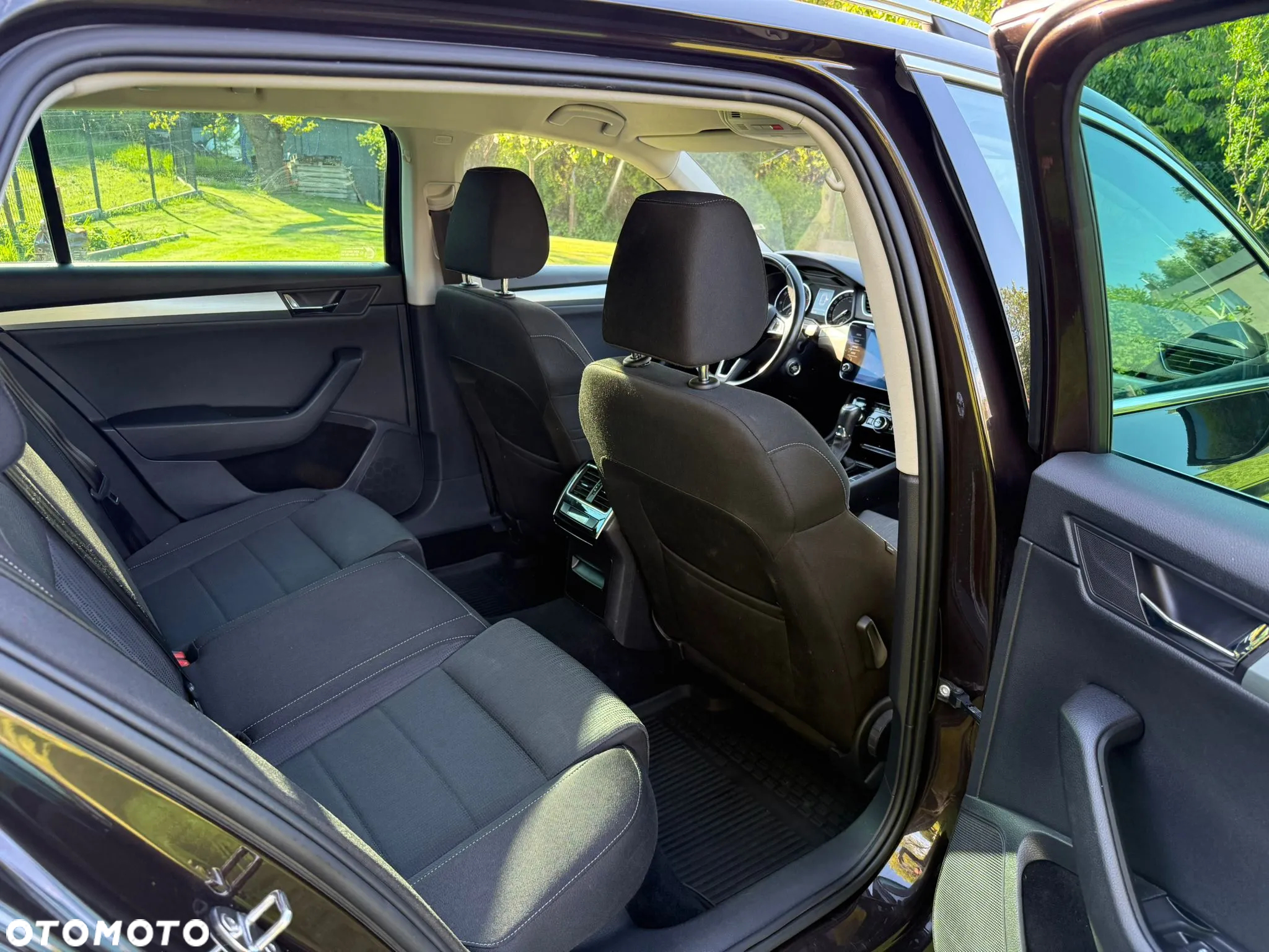 Skoda Superb 1.8 TSI Ambition DSG - 14