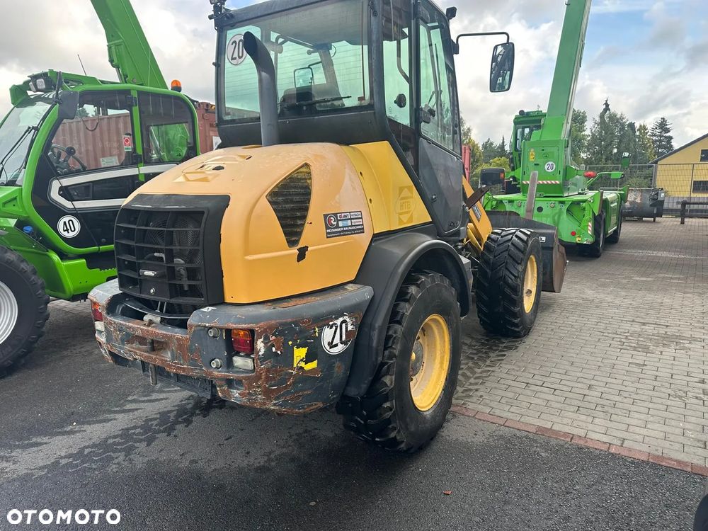 Komatsu WA 80 - 3