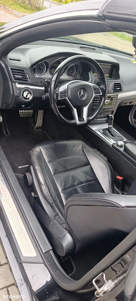 Mercedes-Benz Klasa E 300 BlueEFFICIENCY 7G-TRONIC Elegance - 14