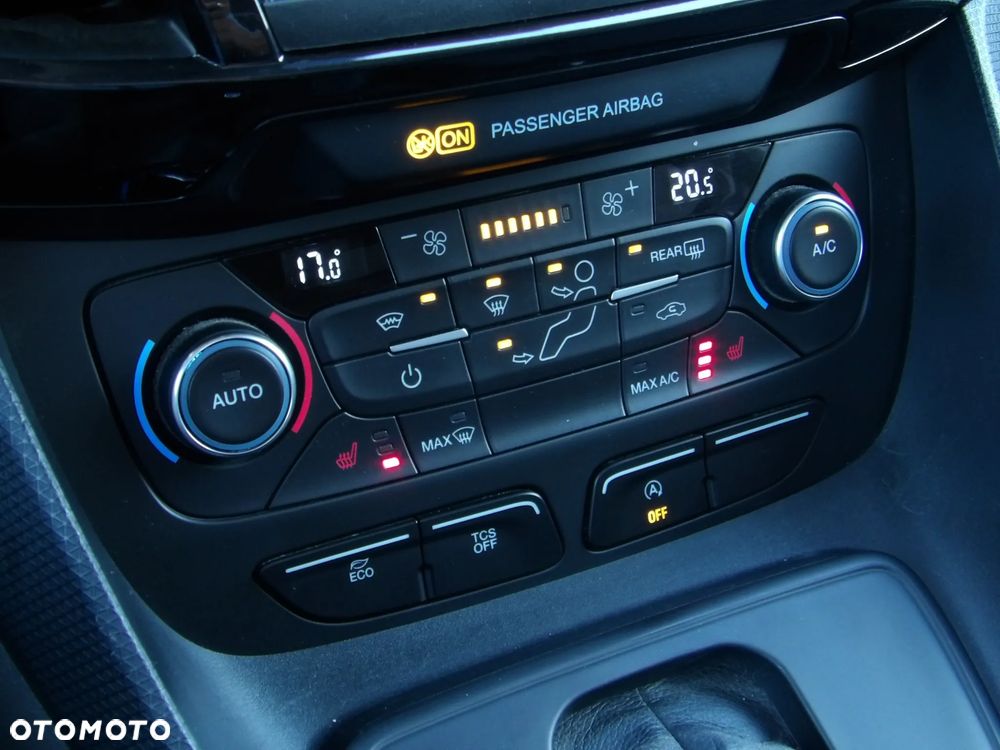 Ford Tourneo Connect 1.5 EcoBlue Titanium PowerShift - 32