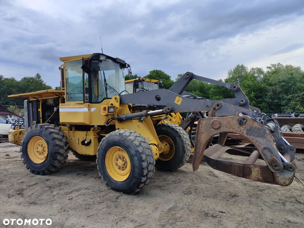 Volvo Ładowarka Kołowa Przegubowa VOLVO BM L50B L50 B z Chwytakiem Hydraulicznym - 1