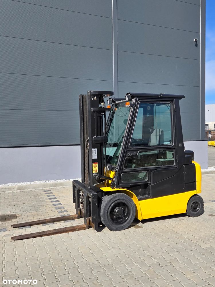 Caterpillar EP30K-PAC - 4