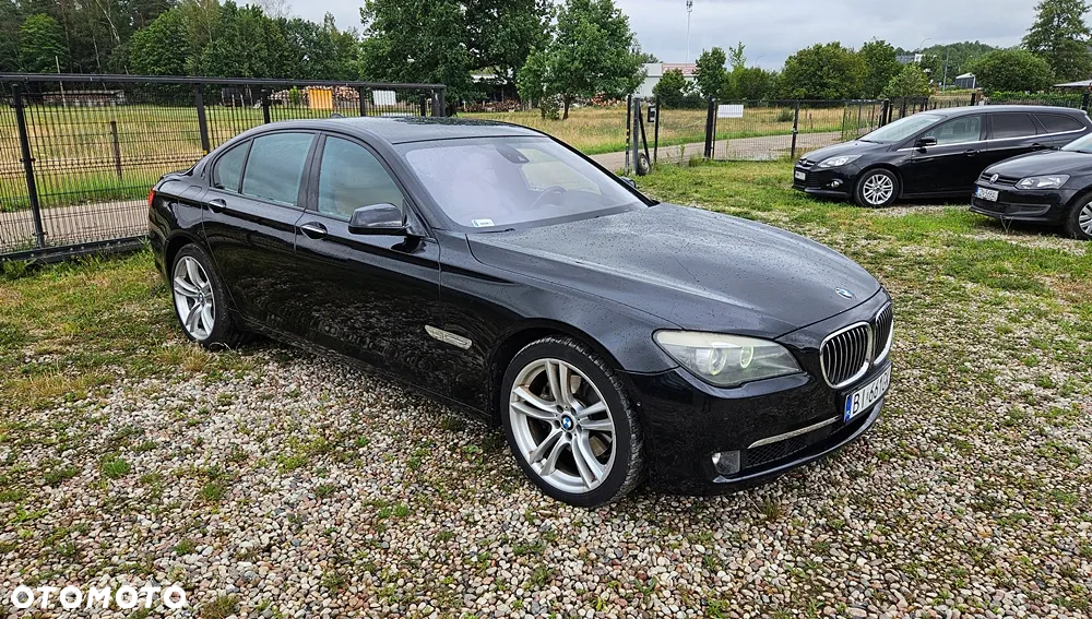 BMW Seria 7 740i - 10