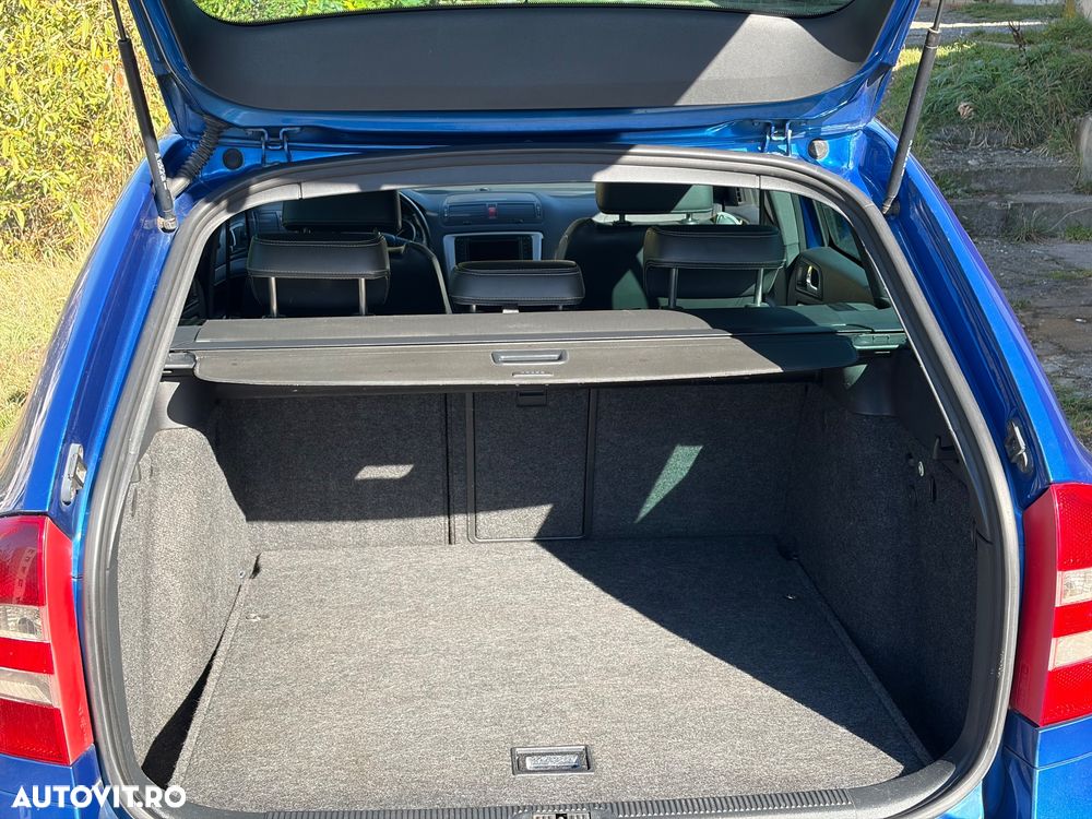 Skoda Octavia 2.0 TDI RS - 9