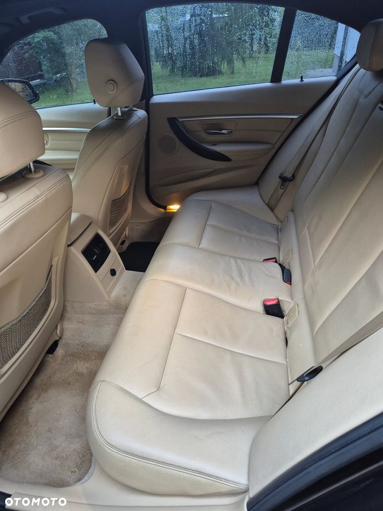BMW Seria 3 328i Sport-Aut - 7