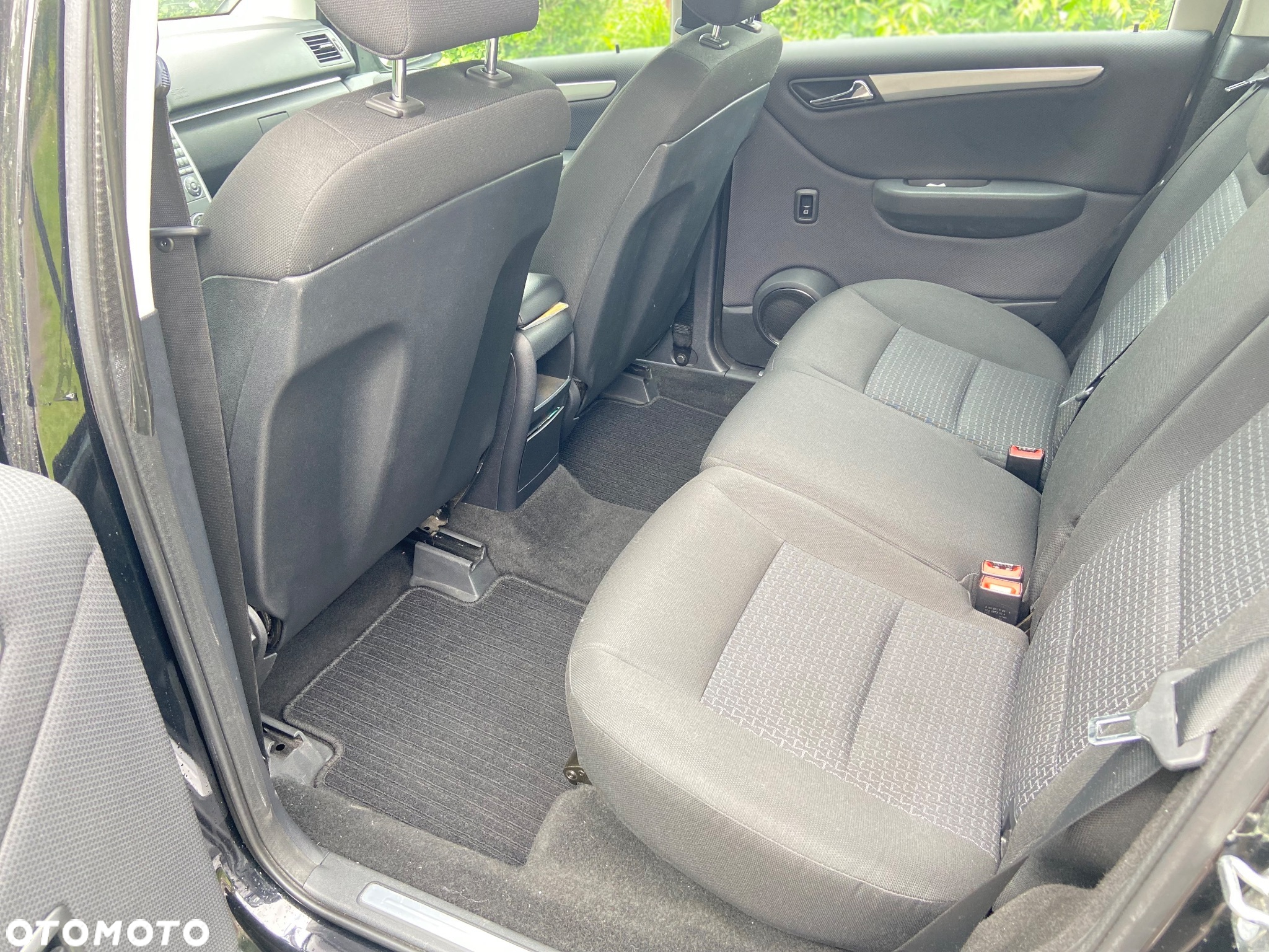 Mercedes-Benz Klasa B 160 BlueEffICIENCY - 12