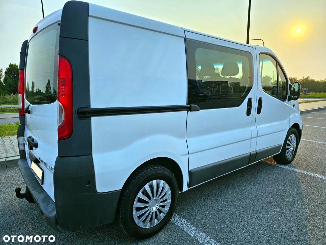 Opel Vivaro 2.5 CDTI L1H1 Tour - 31