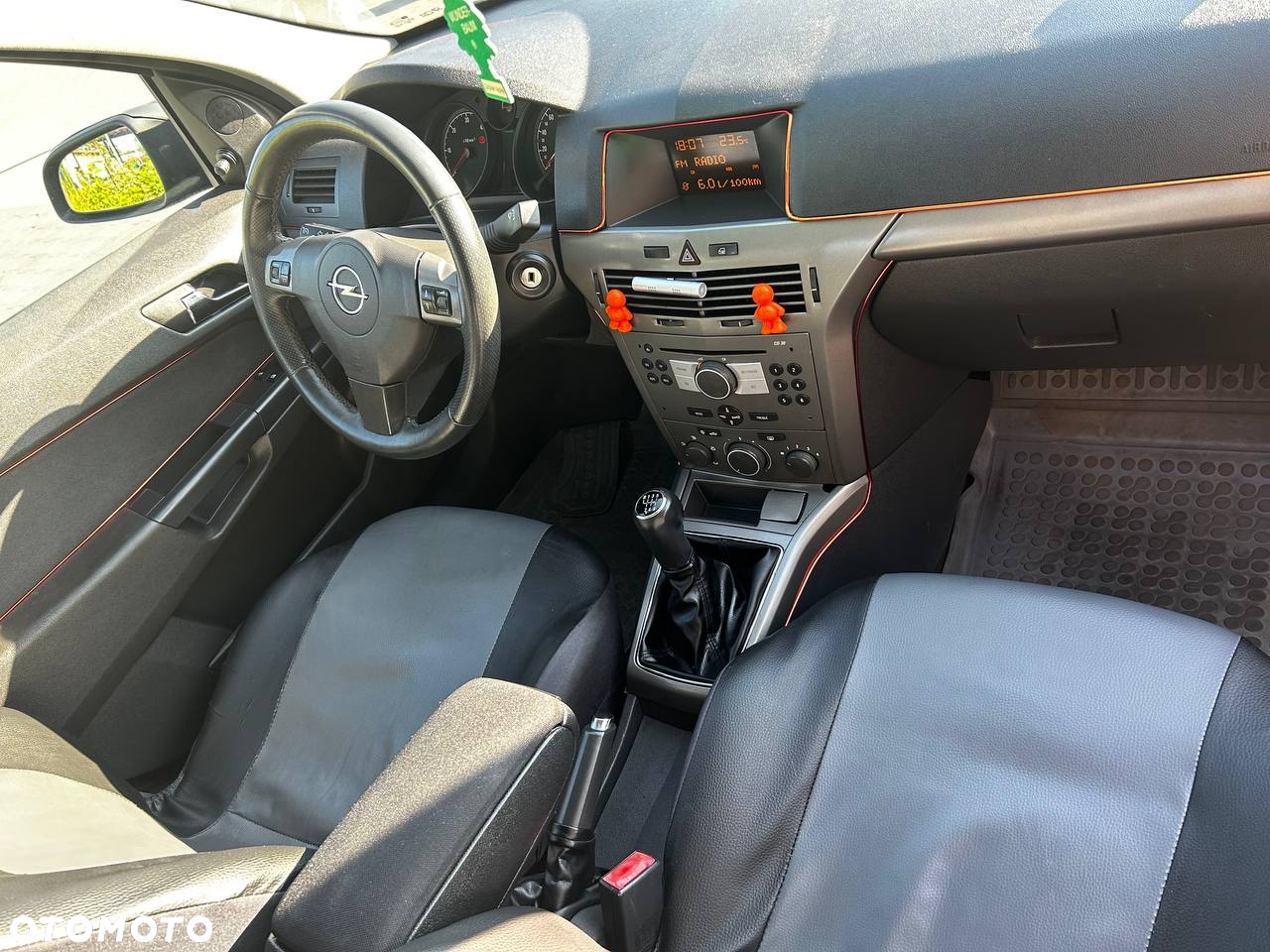 Opel Astra 1.9 CDTI DPF - 8