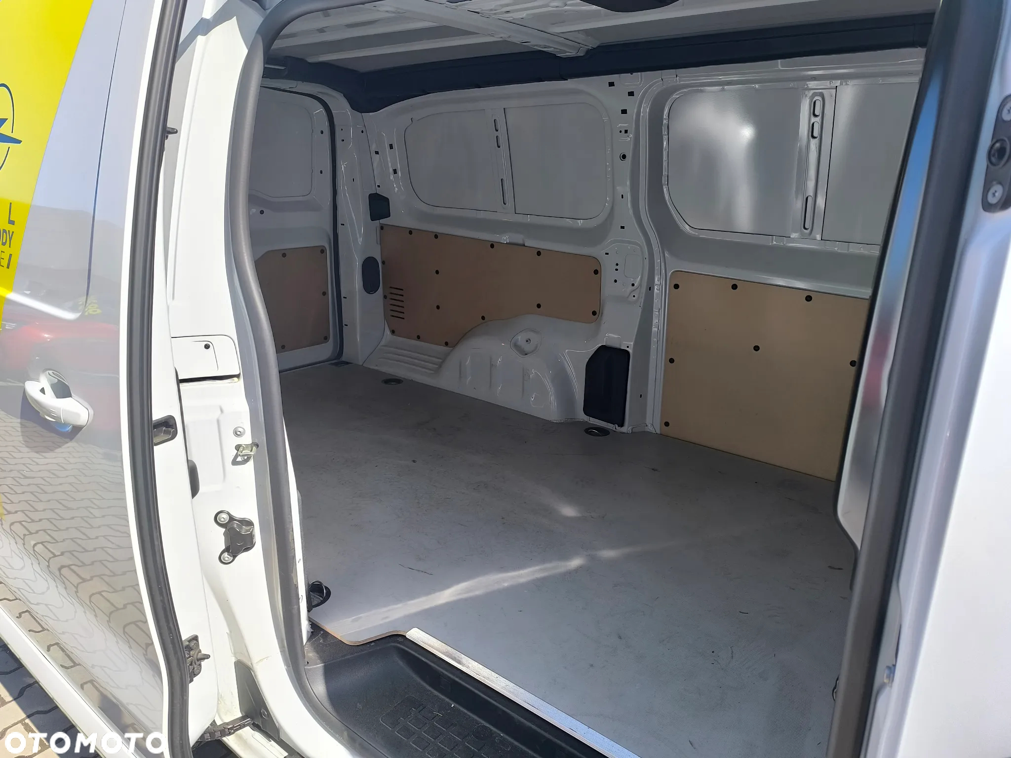 Opel VIVARO - 10
