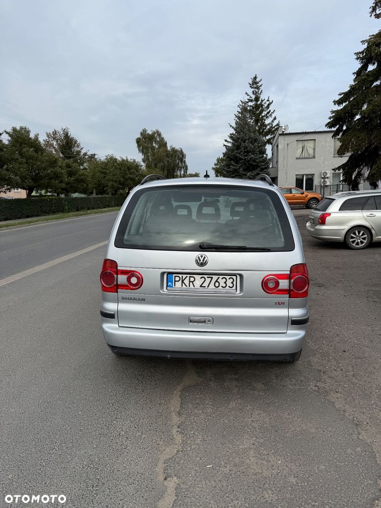 Volkswagen Sharan 1.9 TDI Comfortline - 5