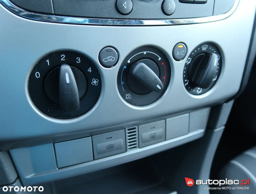 Ford Focus - 11