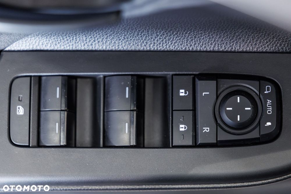 Toyota C-HR 1.8 Hybrid Executive - 36