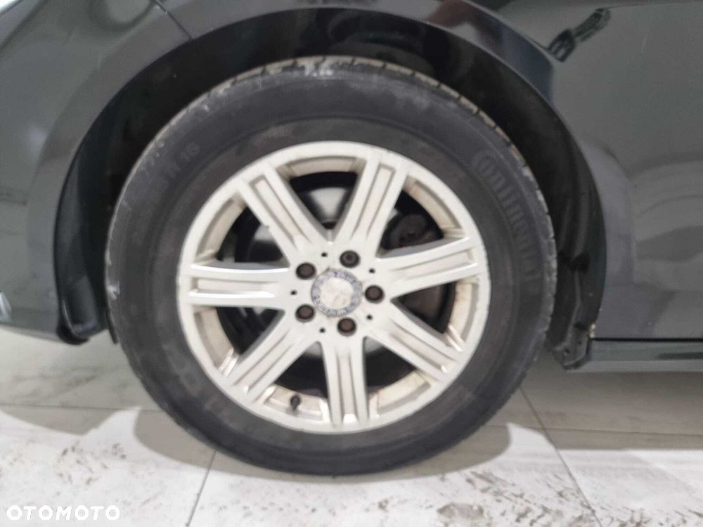 Mercedes-Benz Klasa E - 22