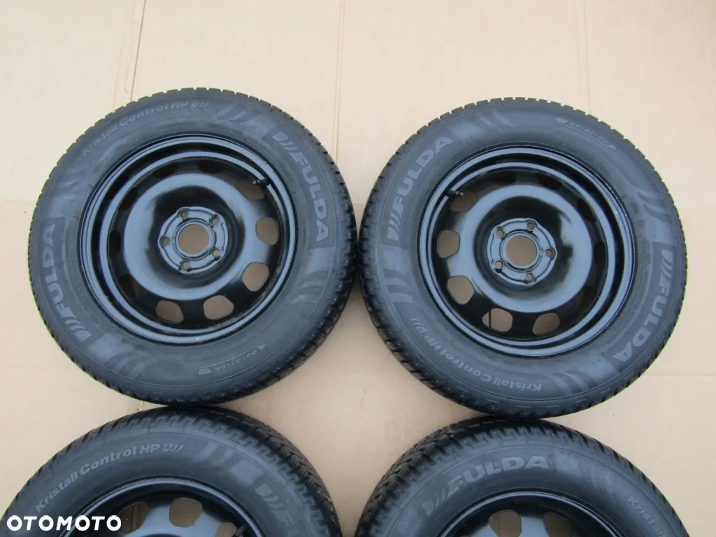 4x Felgi Koła 16 Dacia Duster OE I II / 6,5j 5x114,3 ET50 Opony 215/65 - 5