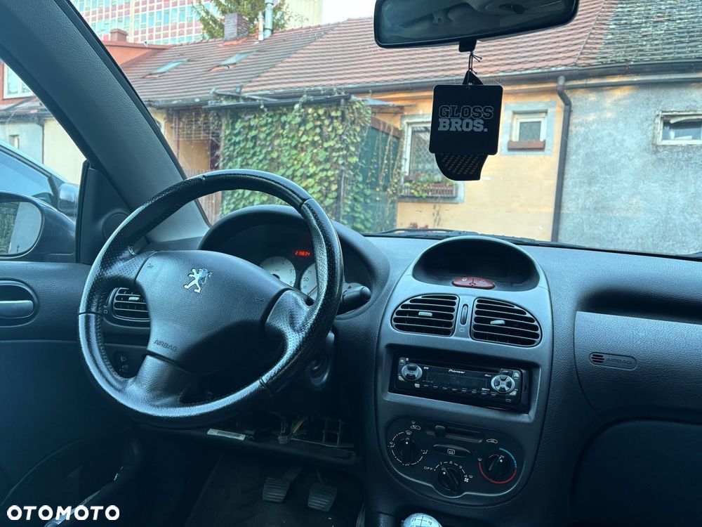 Peugeot 206 - 4