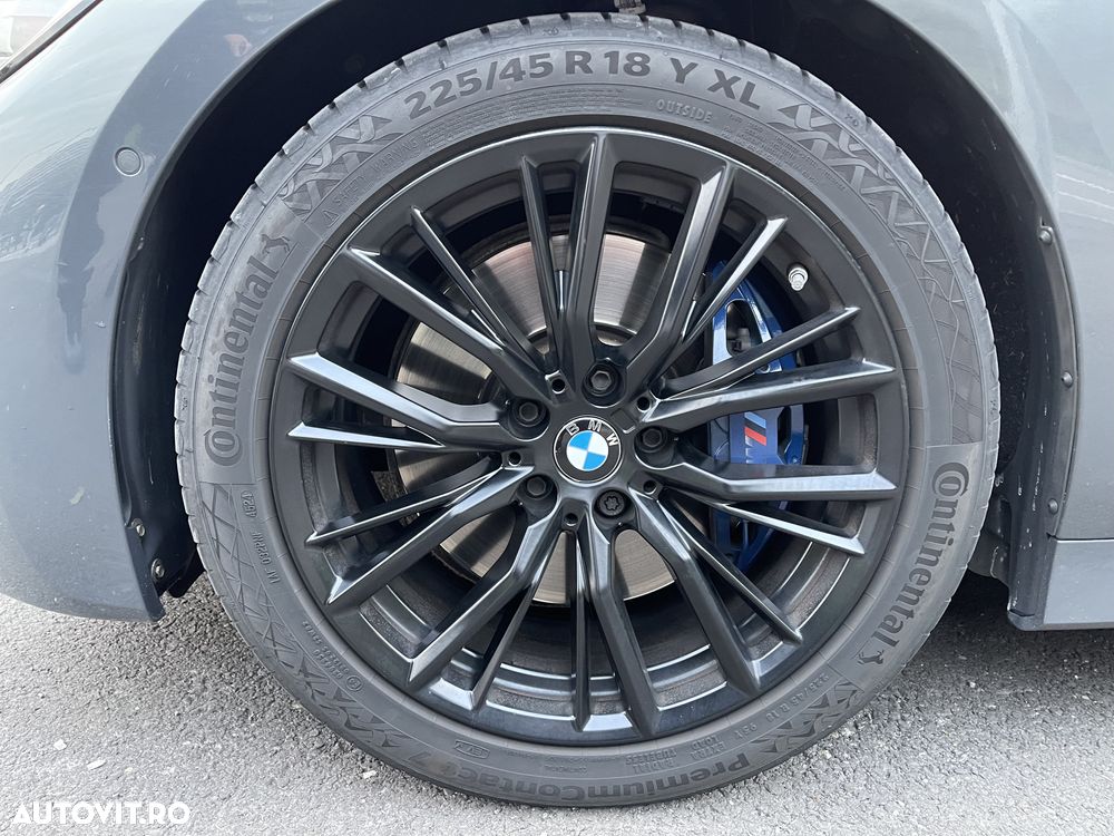 BMW Seria 3 330i AT - 9