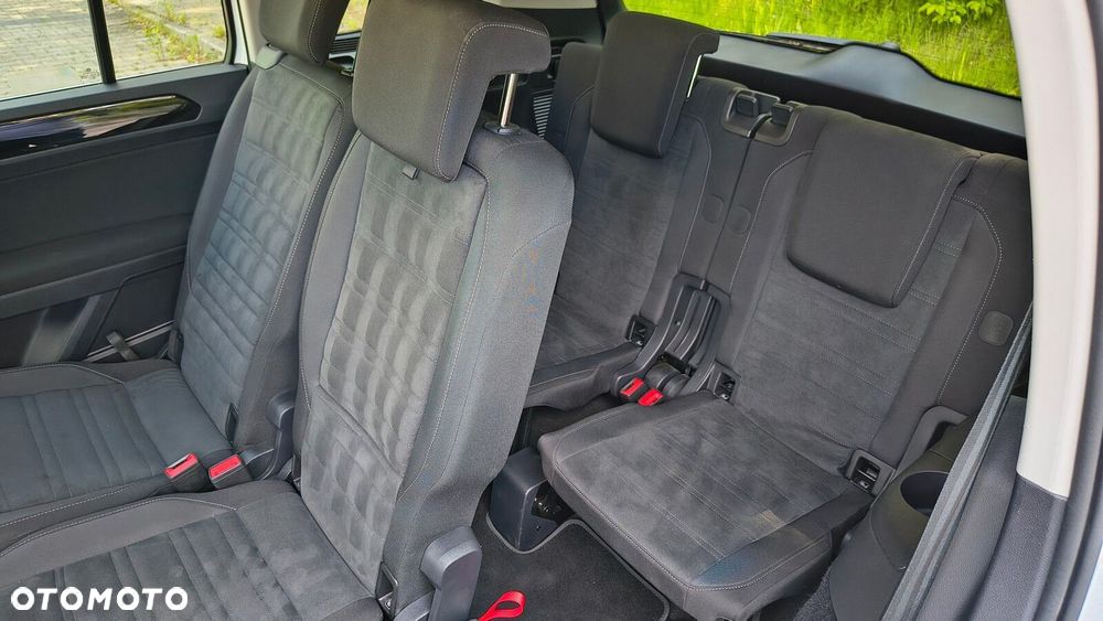 Volkswagen Touran - 34