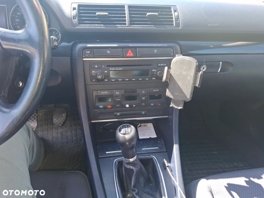 Audi A4 Limousine - 2