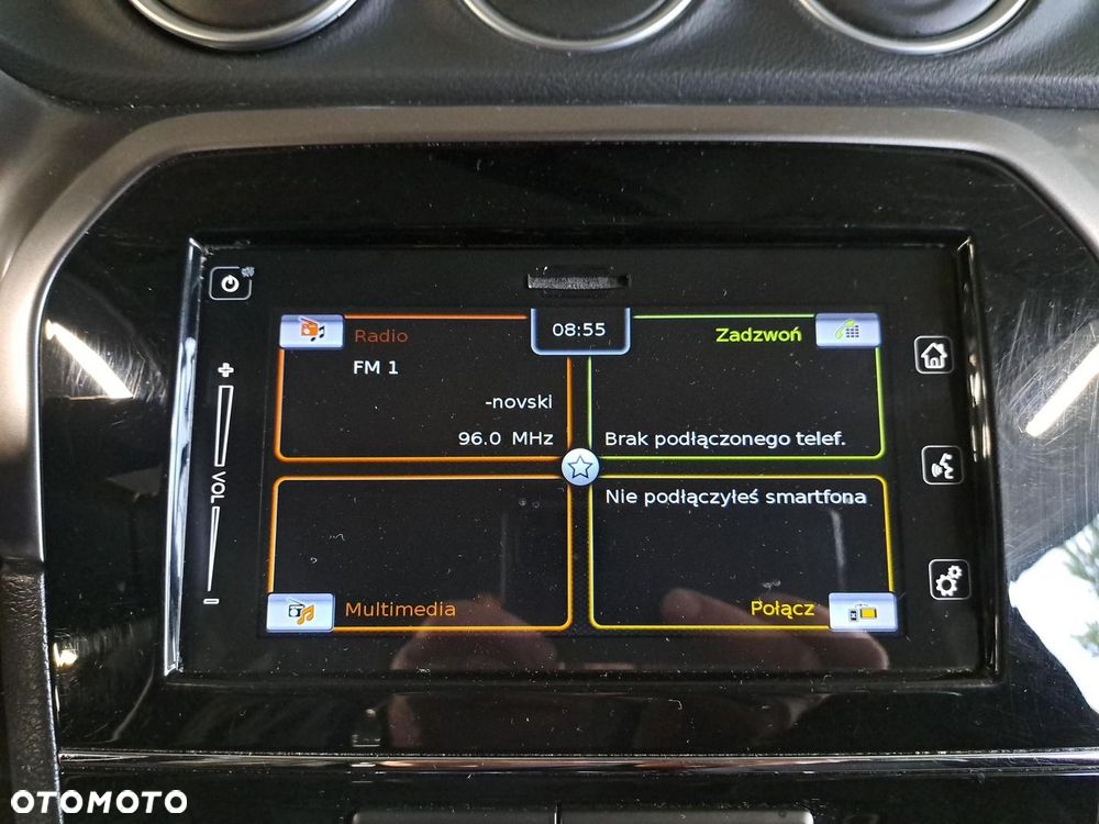 Suzuki Vitara 1.0 Boosterjet Premium 4WD - 22
