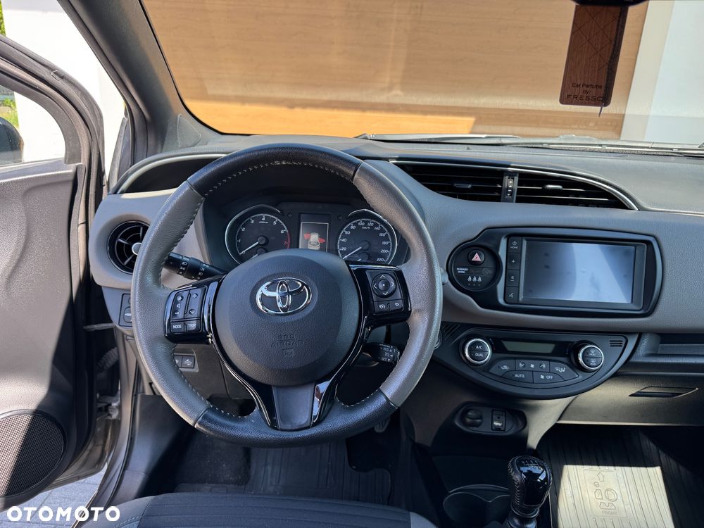 Toyota Yaris 1.5 Selection - 13