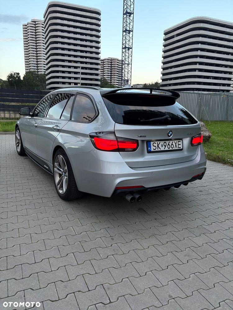 BMW Seria 3 330i xDrive M Sport Sport - 5