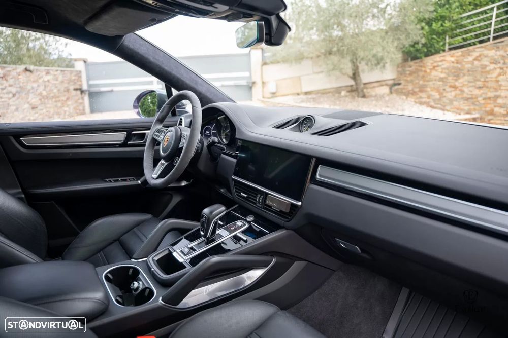 Porsche Cayenne Coupé Turbo S E-Hybrid - 45