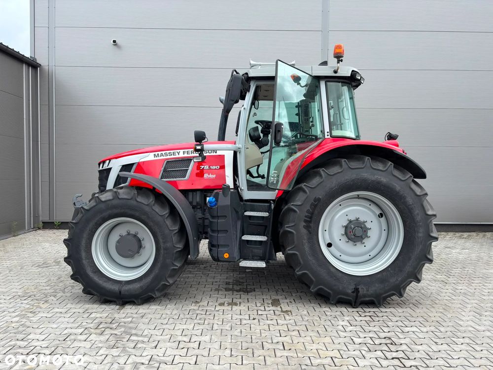 Massey Ferguson 7S.180 - 7