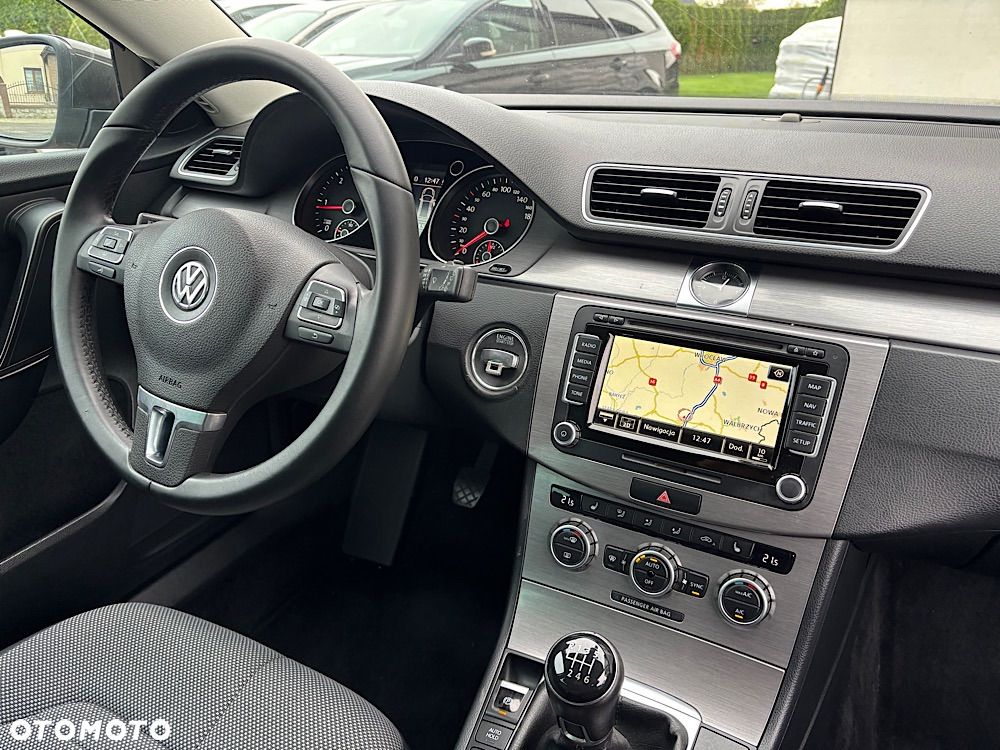 Volkswagen Passat 1.6 TDI Trendline - 33
